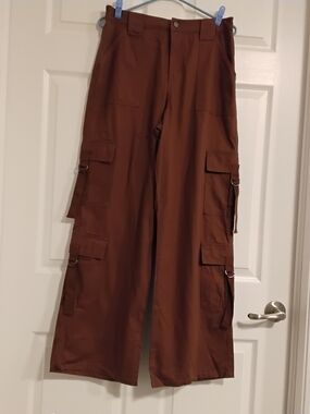 Women's Brown Baggy Cargo Pants WithD Ring Double Cargo Pockets On Both Legs